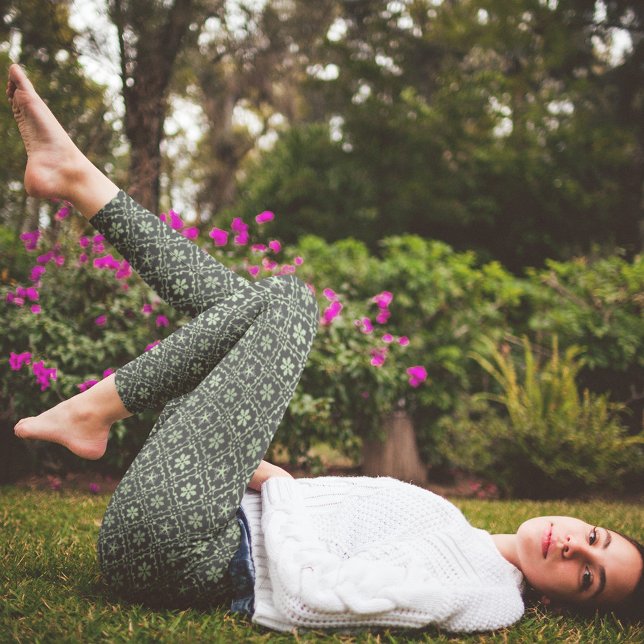 Legging Padrão de inverno em Floco de Neve Verde (Green snowflake pattern classic leggings design)