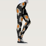 Legging Padrão de Ovo Frito em Preto<br><div class="desc">Inicie uma conversa quando você vestir isso. Se você está procurando um olho pegando,  mostrando parada,  multidão agradando um par de leggings,  aqui estão eles. Qualquer que seja a sua razão para querer começar uma conversa indo,  isso vai te fazer bem no caminho. 
Um ovo frito sobre fundo preto.</div>