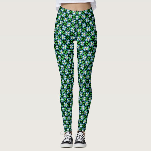 Legging Padrão Floral Ornamental Verde e Branco (Frente)