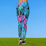 Legging Padrão Floral Tropical Luscioso Cor-de-rosa Preto<br><div class="desc">Padrões Florais Lusciosos Padrões Pretos Pintados Cor-de-Rosa</div>