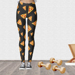 Legging Padrão legal e divertido de fatias de pizza<br><div class="desc">Legal,  elegante,  elegante e único em todas as leggings de impressão. Legal e divertido padrão de fatias de pizza em cinzas escuras. O vetor suculento fez pizza com crosta crocante,  queijo,  salame,  cogumelos champignon,  azeitonas e um borrifo de oregano.</div>