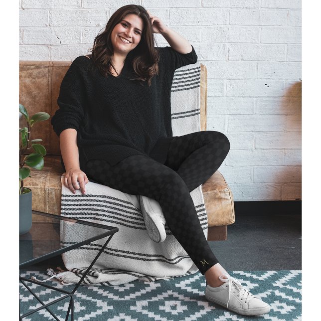 Legging Padrão Verificado Com Na moda Chic Preto Monograma (Black Chic Stylish Checkered Pattern Monogrammed Leggings)