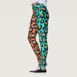 Legging Peles com pelo Leopardo dos anos 80 Rock Turquoise<br><div class="desc">Este design pode ser personalizado escolhendo a opção Editar Design. Você também pode transferir para outros itens. Entre em contato comigo em colorflowcreations@gmail.com ou use a opção de bate-papo no topo da página se você quiser ter este design em outro produto ou precisar de assistência com este design. O olhar...</div>