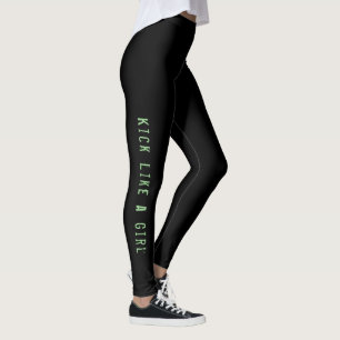Legging Pontapé como caneleiras de uma menina