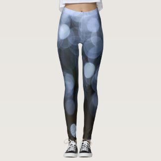 Legging Prata, fundo branco da noite.
