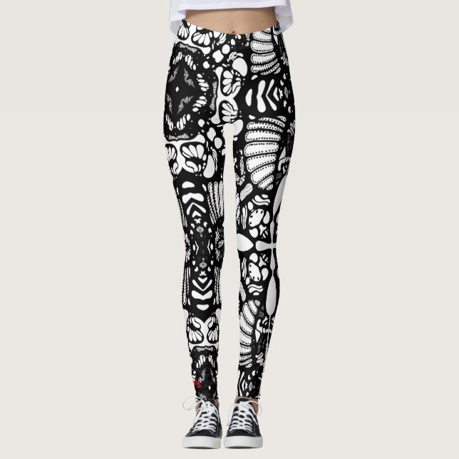 Legging preto branco mandala desenhada à mão (Frente)
