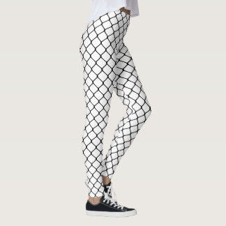 Legging Preto nos Fishnets brancos