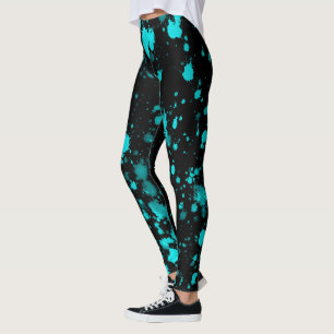 Legging Pulseiras de Tinta Azul nas Pernas Pretas