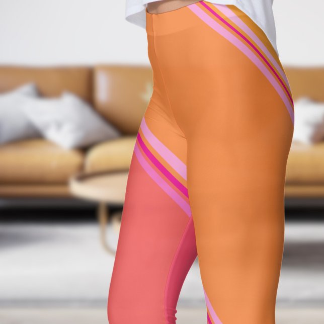 Legging Quadrado Quente sob Impressão de Bandas Amarelas P (Chic Hot Pink under Pale Yellow Banded Print Leggings)