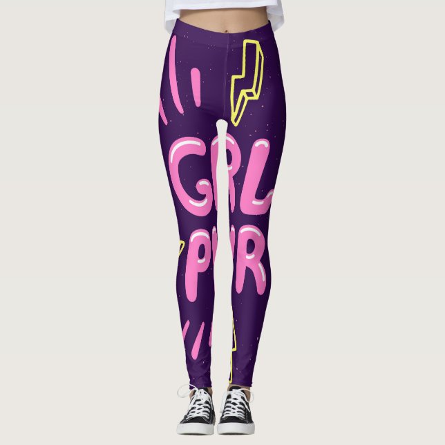 Legging Slogan feminista do poder feminino, fundo violeta. (Frente)