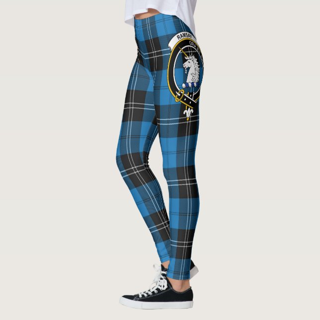 Legging Tartan Crest Azul Antigo do Clã Ramsay Scotstee (Esquerda)