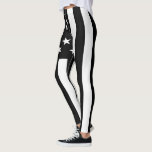 Legging White Preto Americano de Sinalizador<br><div class="desc">Este design foi criado através da arte digital. Pode ser personalizado clicando no botão personalizar e alterando a cor, adicionando um nome, iniciais ou as suas palavras favoritas. Entre em contato comigo em colorflowcreations@gmail.com se você quiser usar este design em outro produto. Compre minha pintura de acrílico abstrato original para...</div>