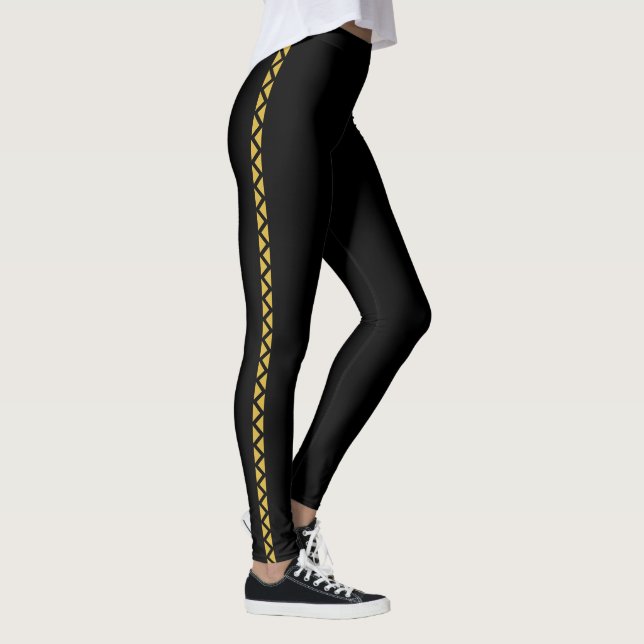 Leggings Pretas com Listra Lateral em Dourado Metá (Direita)