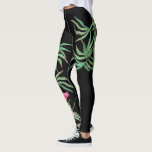 Leggings tropicais Hibiscus e Bamboo<br><div class="desc">Exercício em estilo com estas bonito leggings tropicais, com uma réplica da minha mão original pintada de cor d'água, flor de hibisco rosa e folhas de bambu sobre um rico fundo negro. Um presente perfeito para esposa, namorada ou filha... ou para malhações artísticas ou calças de ioga. Para ver as...</div>