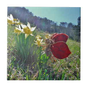 Leite e flores amarelas