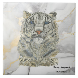 Leopardo-da-neve pintado com majestosa mão
