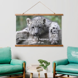 Leopardo te olhando de uma torneira