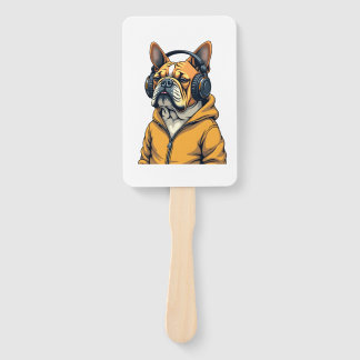 Leque Bulldog Antigo de Headphones Vestindo Capuz Música