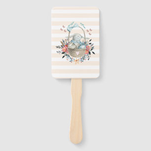 Leque Coelhinho bonito em uma cesta com ovos e flores Bo