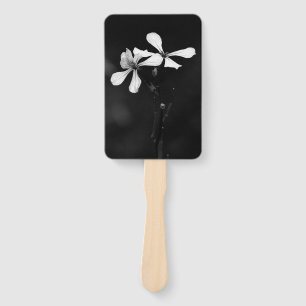 Leque floral preto e branco mínimo