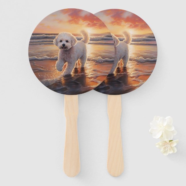 Leque Sandy Paws Bichon Frise Dog em Beach Sunset (Frente e Verso)