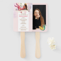 Sereia Sob A Festa de aniversário Do Mar