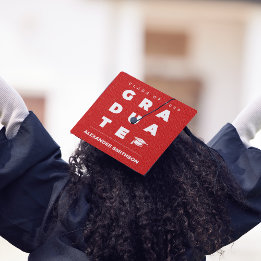 Letras de FORMANDO Vermelho e Graduação de Boné