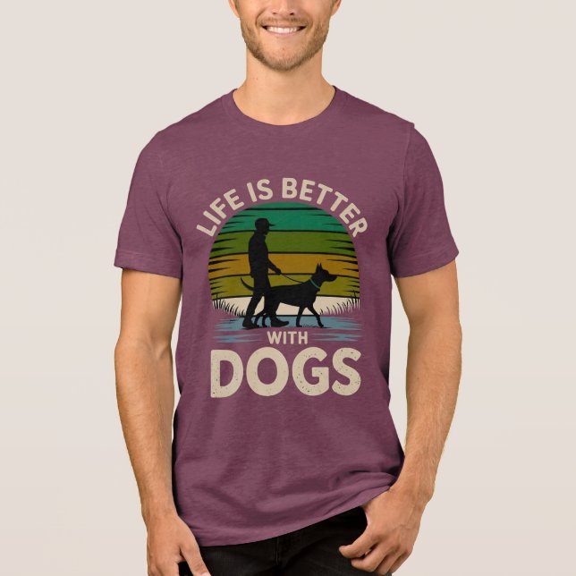 Life Is Better With Dogs Retro Sunset T-Shirt  (Frente)