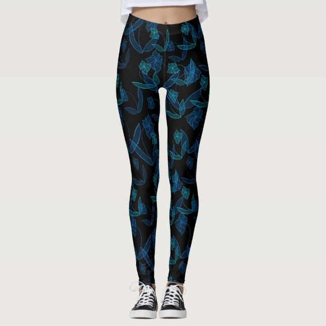Lilases azuis em Leggings Pretas (Frente)