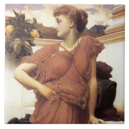 Linda mulher na fonte