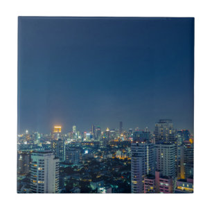 Linha do horizonte de Bangkok em panorama noturno