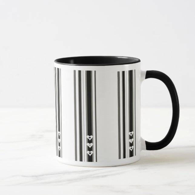Listra a caneca preta dos corações de n (Direita)