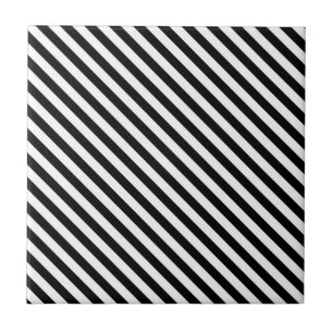 Listras diagonais pretas e brancas