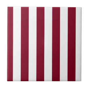 Listras Verticais Burgundy e Branco