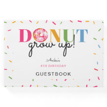 A Rosquinha De Aniversário Cresce Colorida Garrafa