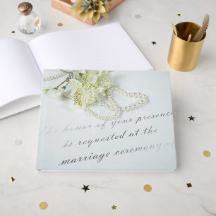 Livro De Visitas Coração de Pérola no Convite de Casamento
