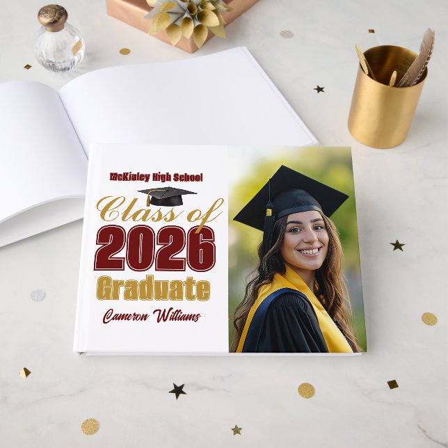 Livro De Visitas Maroon Gold Class of 2026 Graduation Photo (Frente aberta)