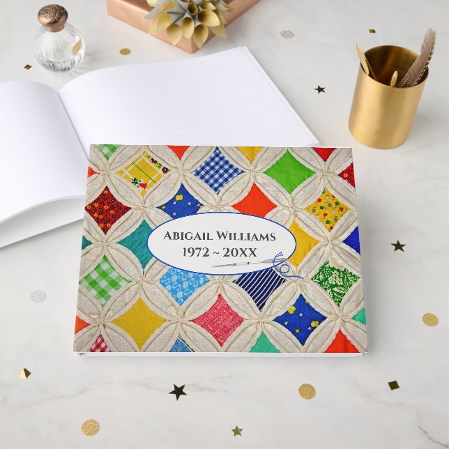 Livro De Visitas Memorial Service Cathedral Window Quilt Pattern  (Frente aberta)