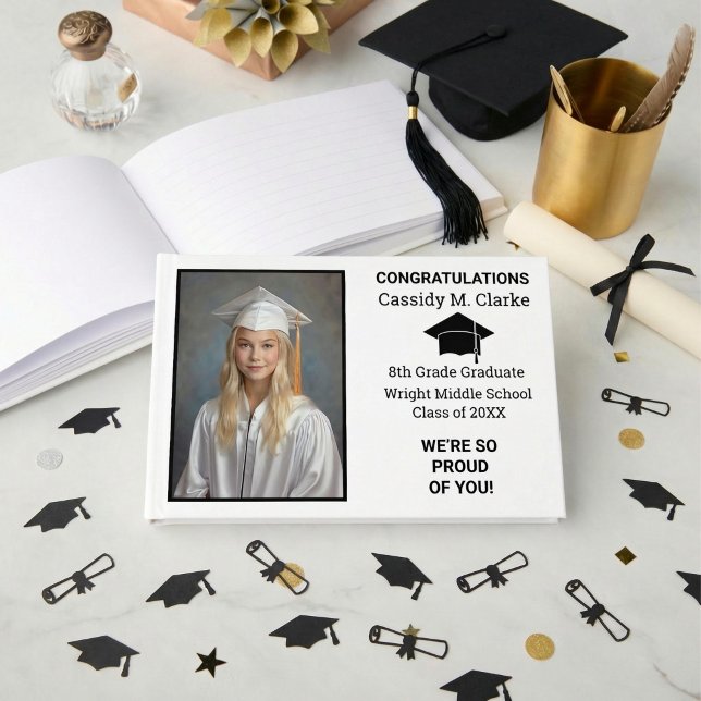 Livro De Visitas Minimalist Photo 8th Grade Graduation Yard Sign (Criador carregado)