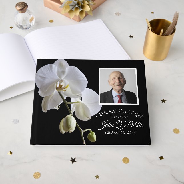Livro De Visitas Orquídea Branca sobre a Celebração Negra do Memori (Frente aberta)
