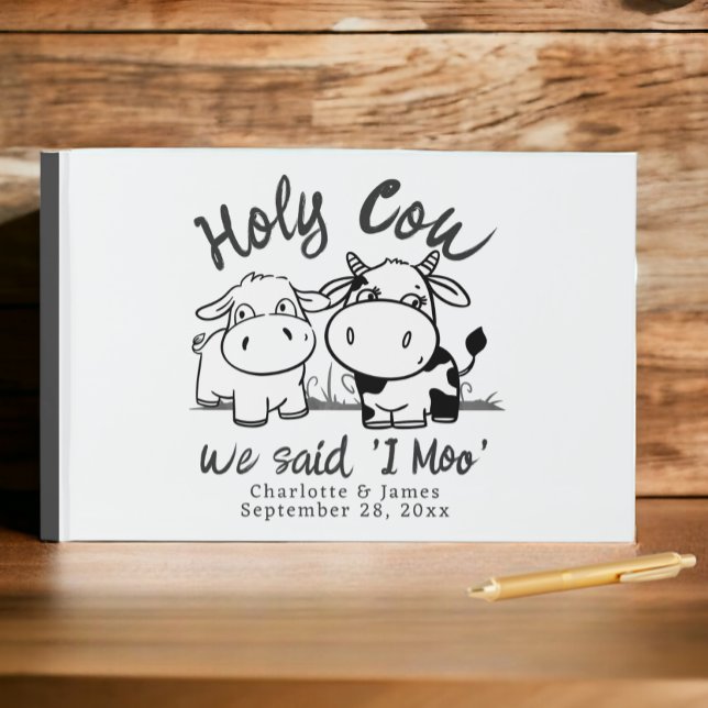 Livro De Visitas Santa Vaca Que Dissemos Que Eu Sou Personalizado (Holy Cow We Said I Moo Personalized Guest Book from Ricaso. Whimsical cute cattle couple, add names)