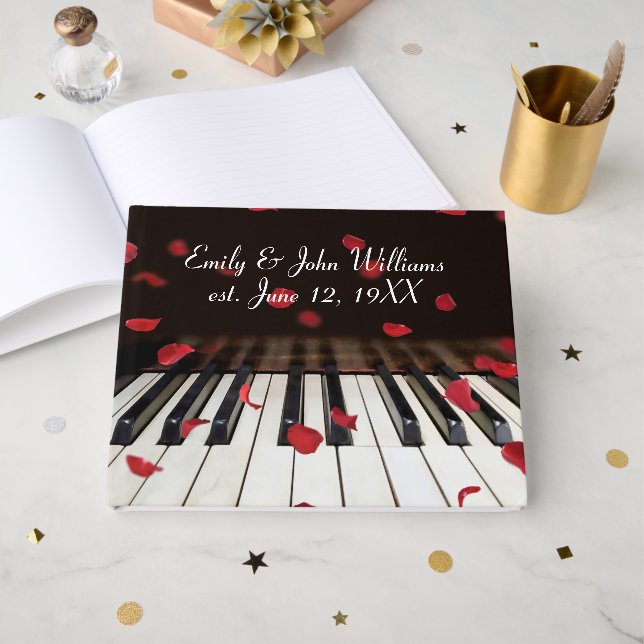 Livro De Visitas Wedding Red Rose Petals on Piano Keys (Frente aberta)
