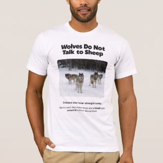 Lobos não falam com camiseta de ovelha