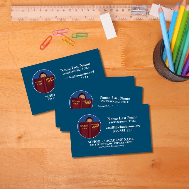 Logotipo da escola personalizada | Cartão de visit (Criador carregado)