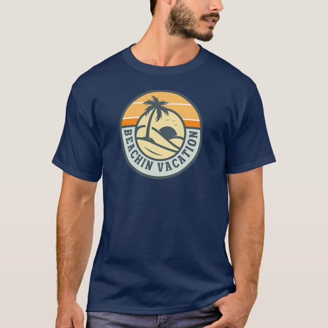 Logotipo de design de praia na camiseta (Frente)