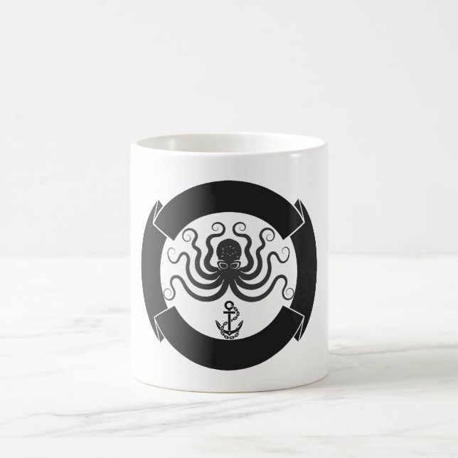 Logotipo do pirata caneca branca clássica de 11 (Centro)