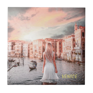Loira Em Veneza Romântica