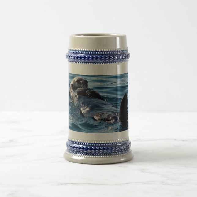 Lontra de mar que flutua a caneca de Steiner (Centro)