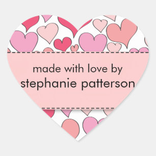 Lotes dos corações feitos com amor pela etiqueta