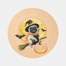 Louco Feliz Halloween Pug Dirigindo uma vassoura v